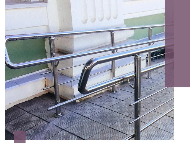 Ограждения пандусов из металла и нержавейки в Сочи